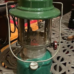 Vintage Coleman Lantern Model 335 dated 11/73